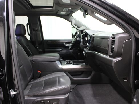 Used 2024 Chevrolet Silverado 2500 LTZ w/ LTZ Plus Package AWD/4WD image 24