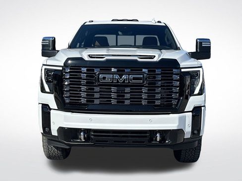 New 2026 GMC Sierra 3500 Denali Ultimate image 4