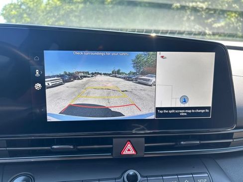 Certified 2025 Hyundai Elantra SEL FWD image 20