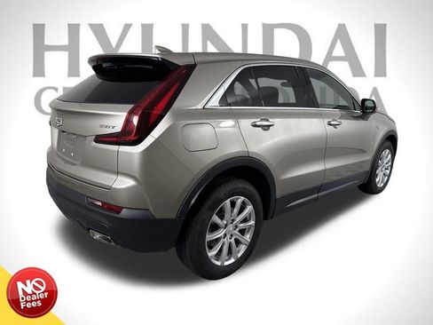 Used 2023 Cadillac XT4 Luxury image 3