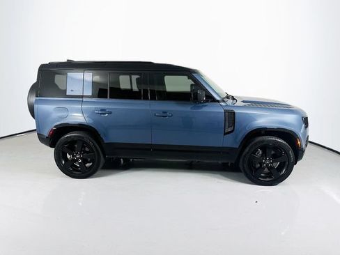 Used 2022 Land Rover Defender 110 X-Dynamic HSE AWD/4WD image 10
