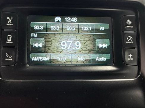 Used 2016 Jeep Cherokee Latitude w/ Cold Weather Group AWD/4WD image 22