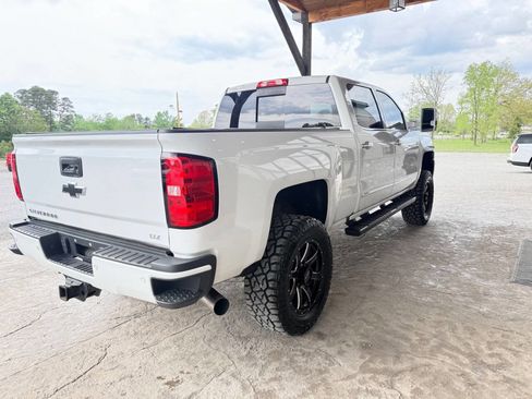 Used 2018 Chevrolet Silverado 2500 LTZ w/ Duramax Plus Package AWD/4WD image 5