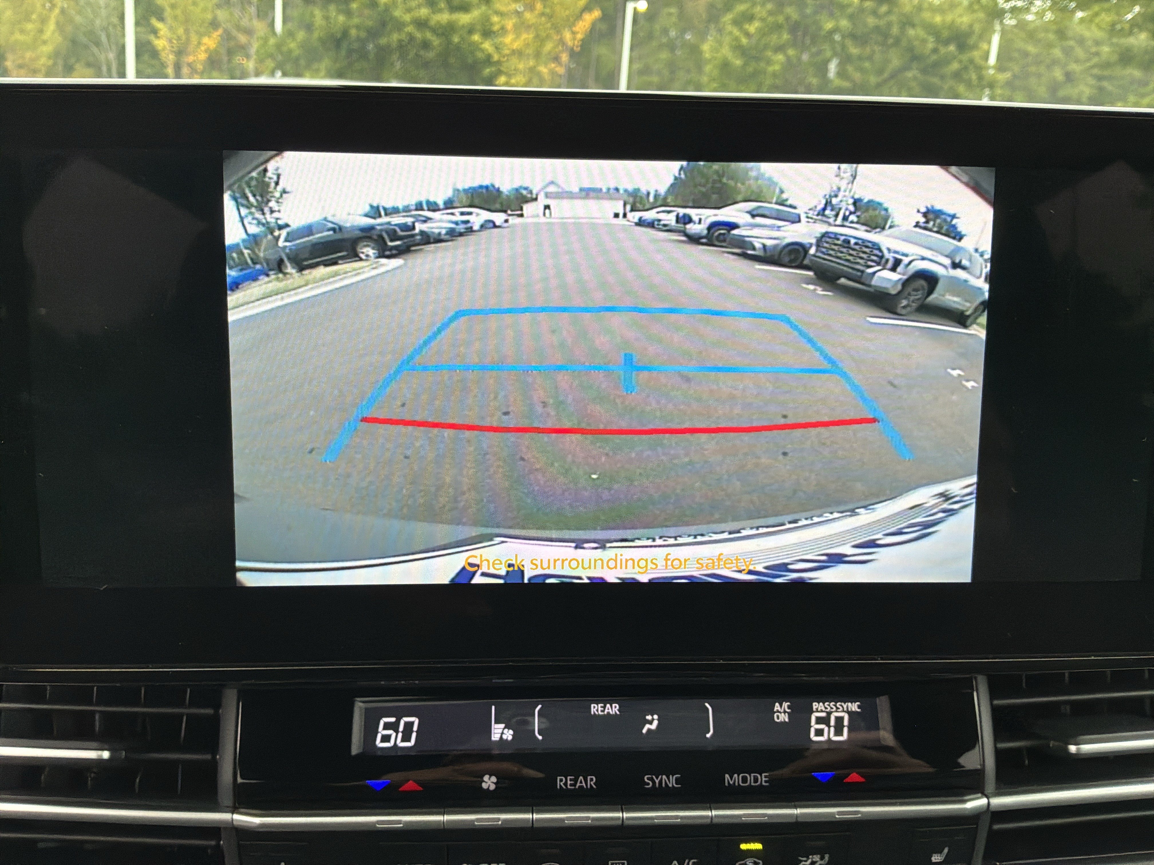 Used 2026 Toyota Sienna XSE FWD image 25