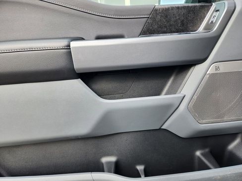 Used 2024 Ford F150 Lightning Flash image 8