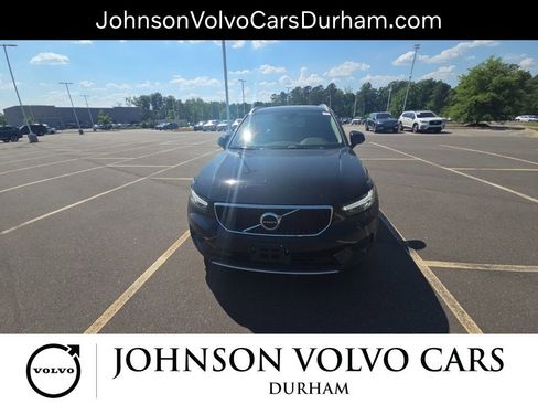 Used 2019 Volvo XC40 T5 Momentum AWD/4WD image 3