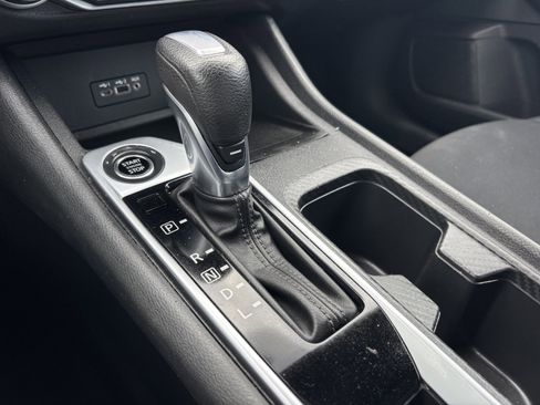 Used 2023 Nissan Sentra SV image 27