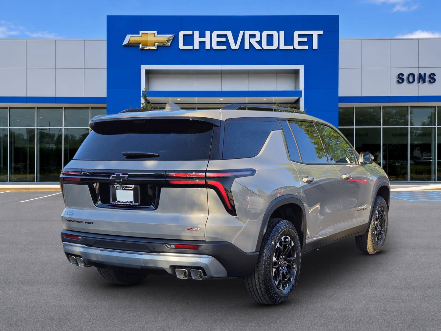 New 2027 Chevrolet Traverse Z71 w/ Driver Confidence Package AWD/4WD image 5