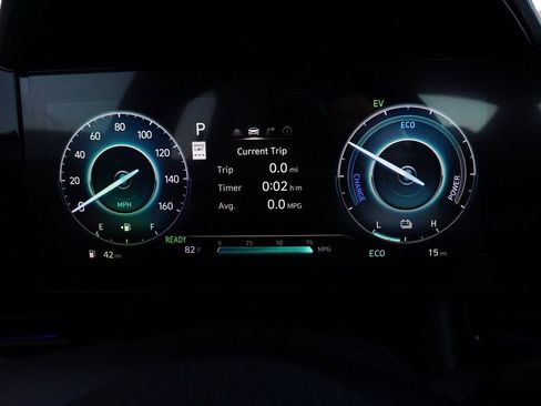 New 2025 Hyundai Elantra SEL image 11