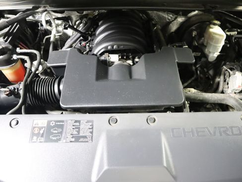 Used 2015 Chevrolet Suburban LTZ AWD/4WD image 19
