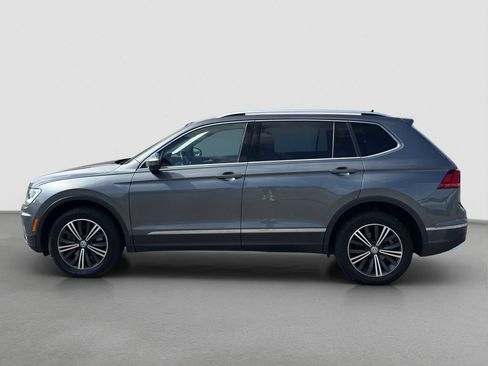Used 2018 Volkswagen Tiguan SEL AWD/4WD image 3