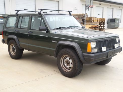 Used 1996 Jeep Cherokee SE image 10