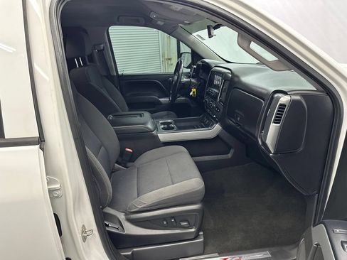 Used 2018 Chevrolet Silverado 1500 LT w/ Texas Edition AWD/4WD image 14