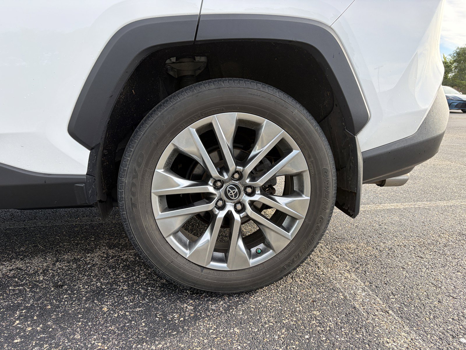 Used 2019 Toyota RAV4 XLE Premium AWD/4WD image 13