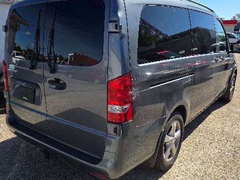 Used 2016 Mercedes-Benz Metris Passenger image 4