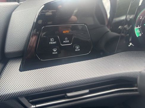 New 2025 Volkswagen GTI SE image 21