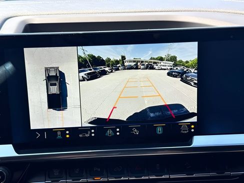 Used 2025 Chevrolet Silverado 2500 LT w/ Trail Boss Package AWD/4WD image 11