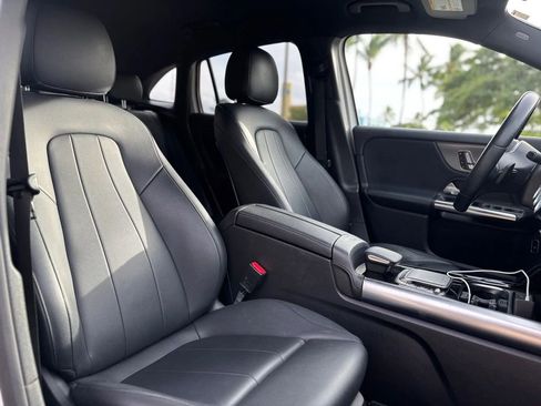 Used 2021 Mercedes-Benz GLA 250 w/ Premium Package image 9