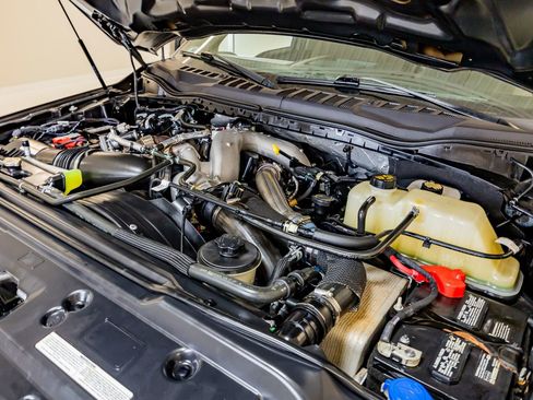 Used 2021 Ford F350 Lariat w/ Lariat Ultimate Package image 40