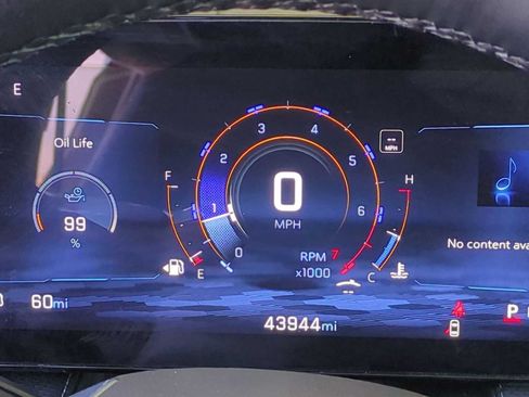 Used 2025 Chevrolet Equinox LT w/ Convenience Package II FWD image 17