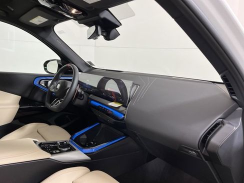 Used 2026 BMW X3 M50 w/ Premium Package image 21