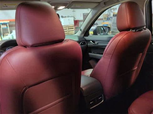 Used 2023 MAZDA CX-5 Carbon Edition image 17