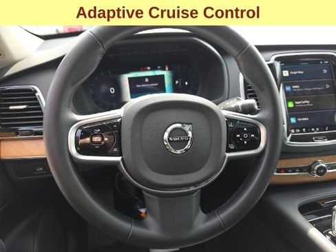 Used 2025 Volvo XC90 B6 Plus AWD/4WD image 11