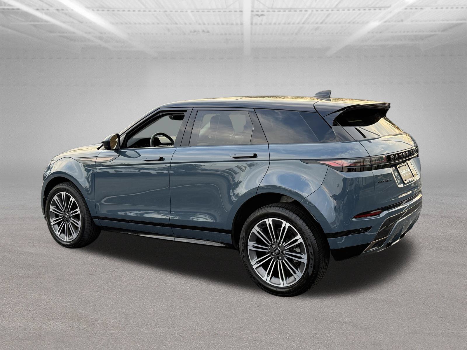 Used 2024 Land Rover Range Rover Evoque Dynamic SE AWD/4WD image 5
