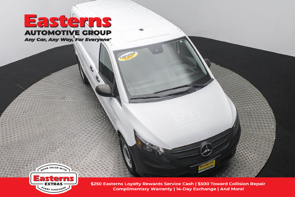 Used 2023 Mercedes-Benz Metris image 4