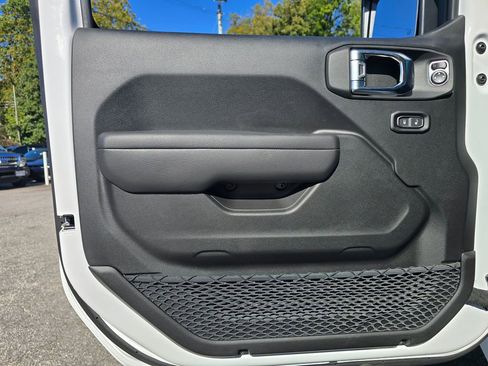 New 2026 Jeep Wrangler Sport S image 37