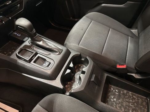 Used 2024 Chevrolet Colorado W/T image 28