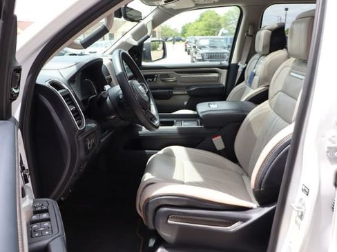 Used 2025 RAM 1500 Tungsten AWD/4WD image 13