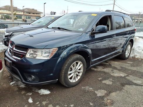 Used 2015 Dodge Journey SXT w/ Flexible Seating Group image 3