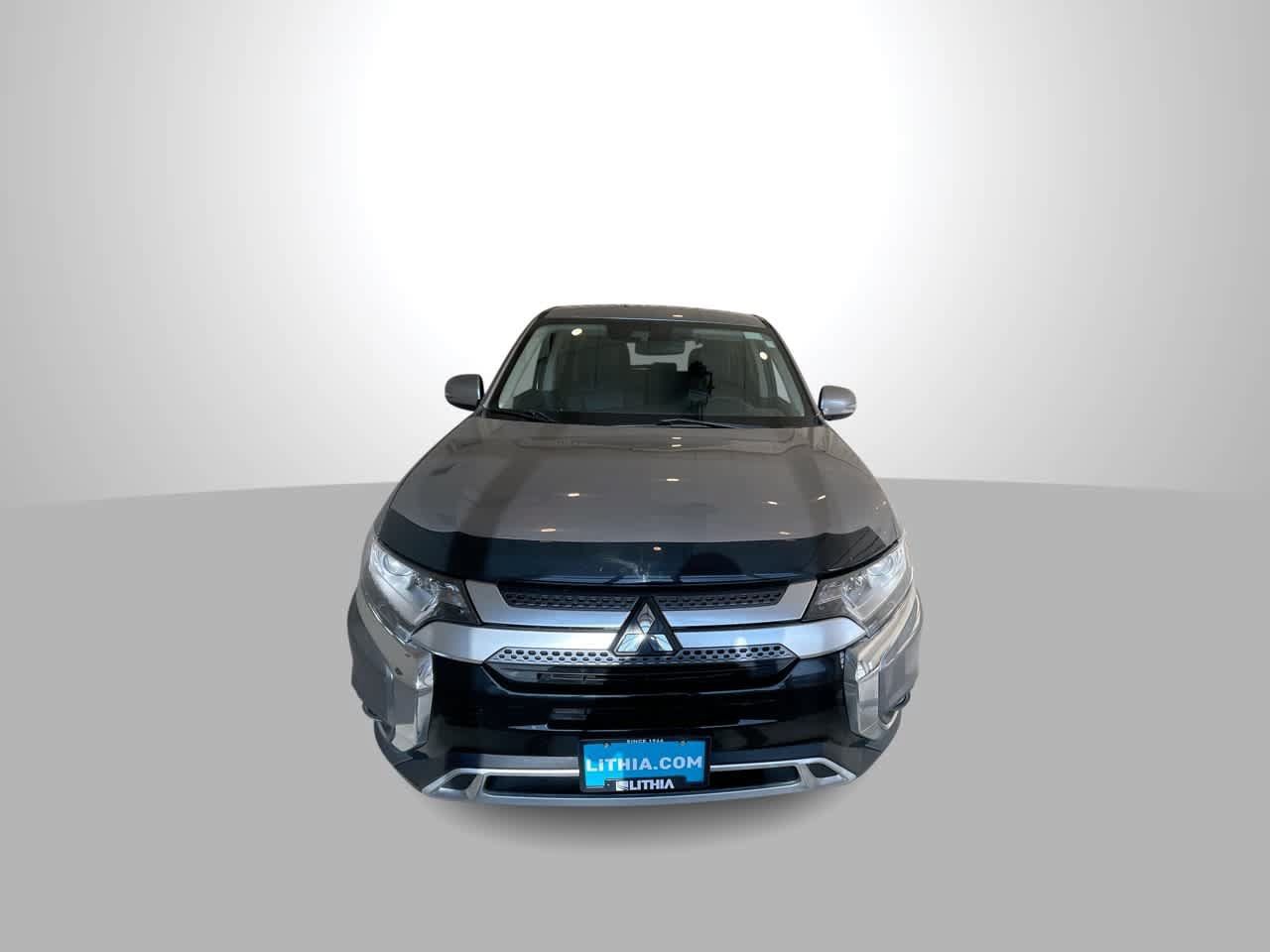 Used 2020 Mitsubishi Outlander SE AWD/4WD image 3
