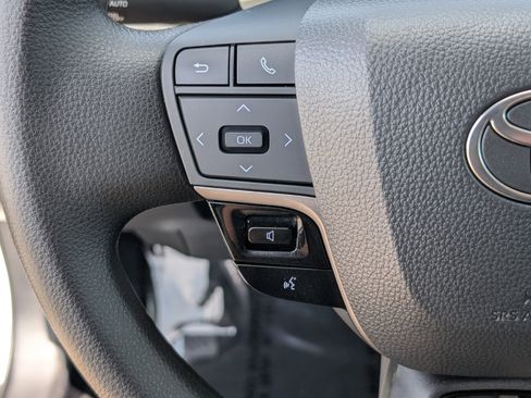 Used 2025 Toyota Camry LE FWD image 21