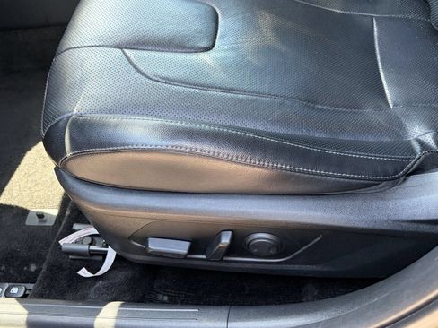 Used 2021 Hyundai Elantra Limited w/ Cargo Package FWD image 8