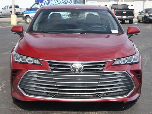 Used 2019 Toyota Avalon XLE w/ Moonroof Package FWD image 24