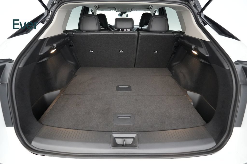 Used 2025 Nissan Ariya AWD image 8