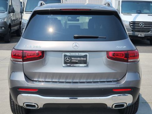 Used 2023 Mercedes-Benz GLB 250 4MATIC image 38