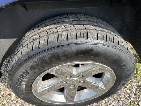 Used 2011 RAM 1500 Big Horn image 28