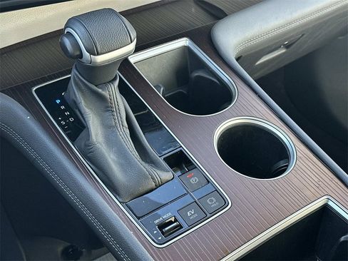 Used 2024 Toyota Sienna XLE image 33