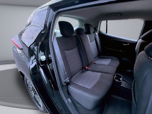 Used 2024 Nissan Leaf SV Plus image 24