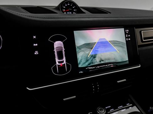 Used 2022 Porsche Cayenne Turbo image 73