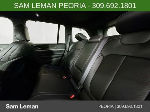 New 2025 Jeep Grand Cherokee Limited w/ Luxury Tech Group II image 25