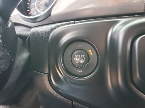 Used 2021 Jeep Gladiator Sport AWD/4WD image 23