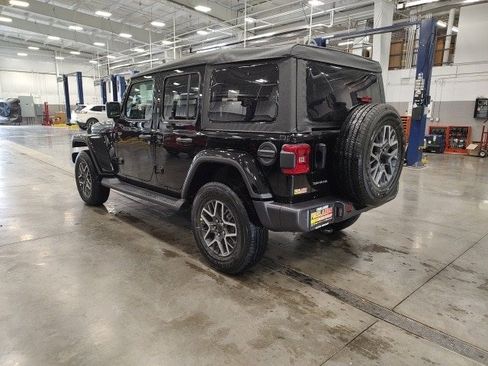 New 2025 Jeep Wrangler Sahara image 5
