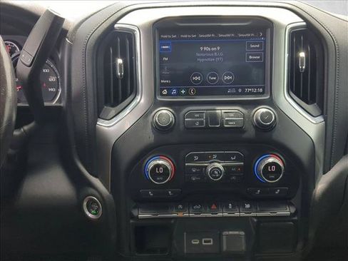 Used 2021 Chevrolet Silverado 1500 LT RWD image 14