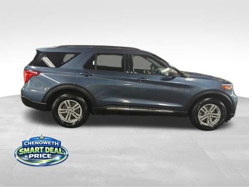 Used 2020 Ford Explorer XLT w/ Equipment Group 202A AWD/4WD image 4
