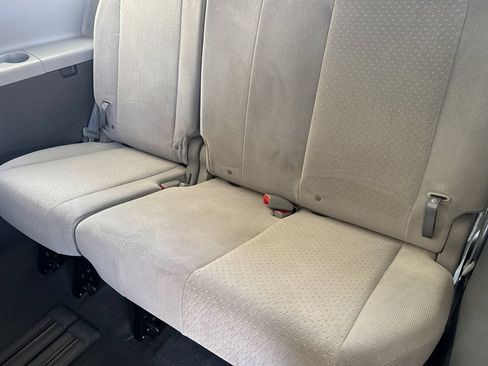 Used 2020 Toyota Sienna LE w/ LE Preferred Package FWD image 17