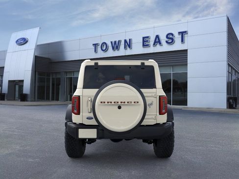 New 2026 Ford Bronco Outer Banks AWD/4WD image 28